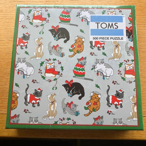 TOMS 500 Piece Puzzle Holiday Cats NIB Xmas Sweaters Kittens - Picture 1 of 4